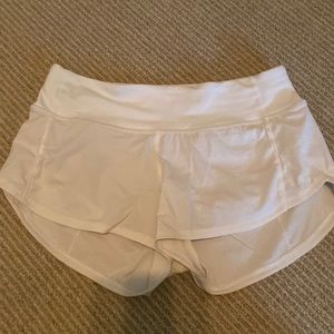 Lulu shorts, size 4, 2” running, white